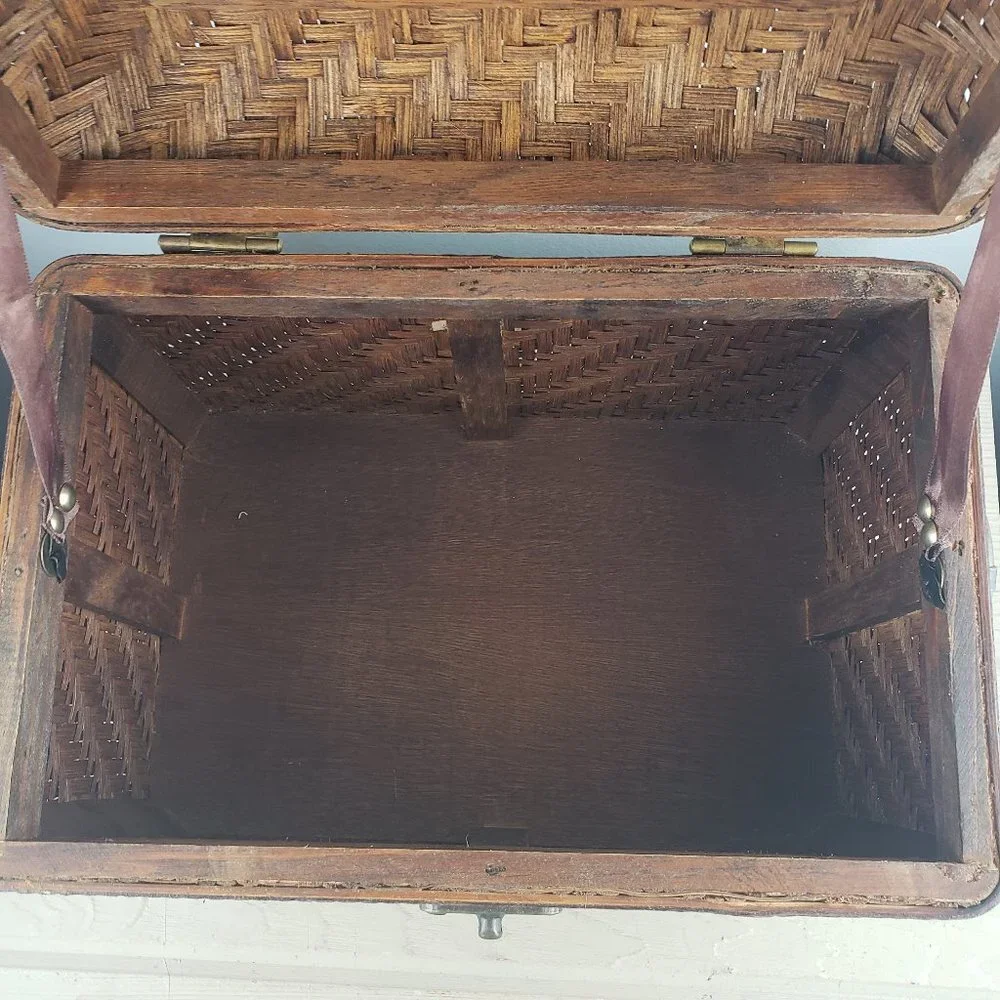 GB Retailers Woven Wooden Locking Box
